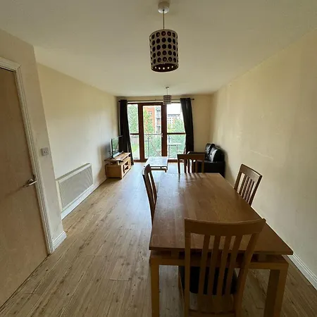 Apartment Superb Near The Airport *