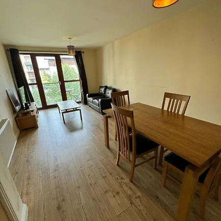 Superb Near The Airport Daire